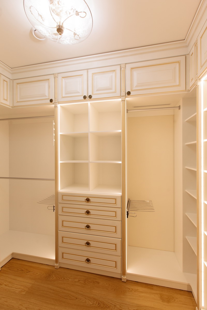 Почему гардеробные от Лиговмебель служат десятилетиями