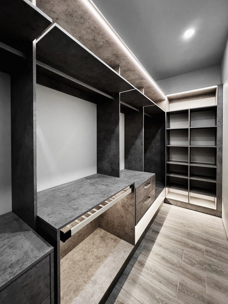 Гардеробные на заказ от производителя в Санкт-Петербурге