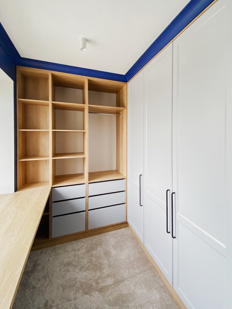 Гардеробные на заказ от производителя в Санкт-Петербурге