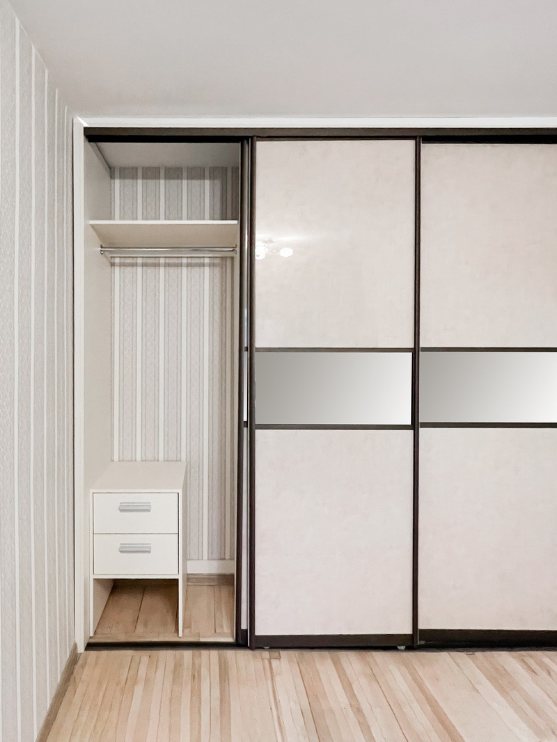 Шкафы на заказ от производителя в Санкт-Петербурге