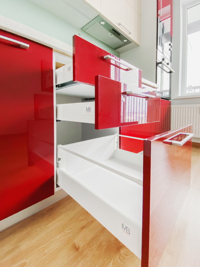 Выдвижные ящики