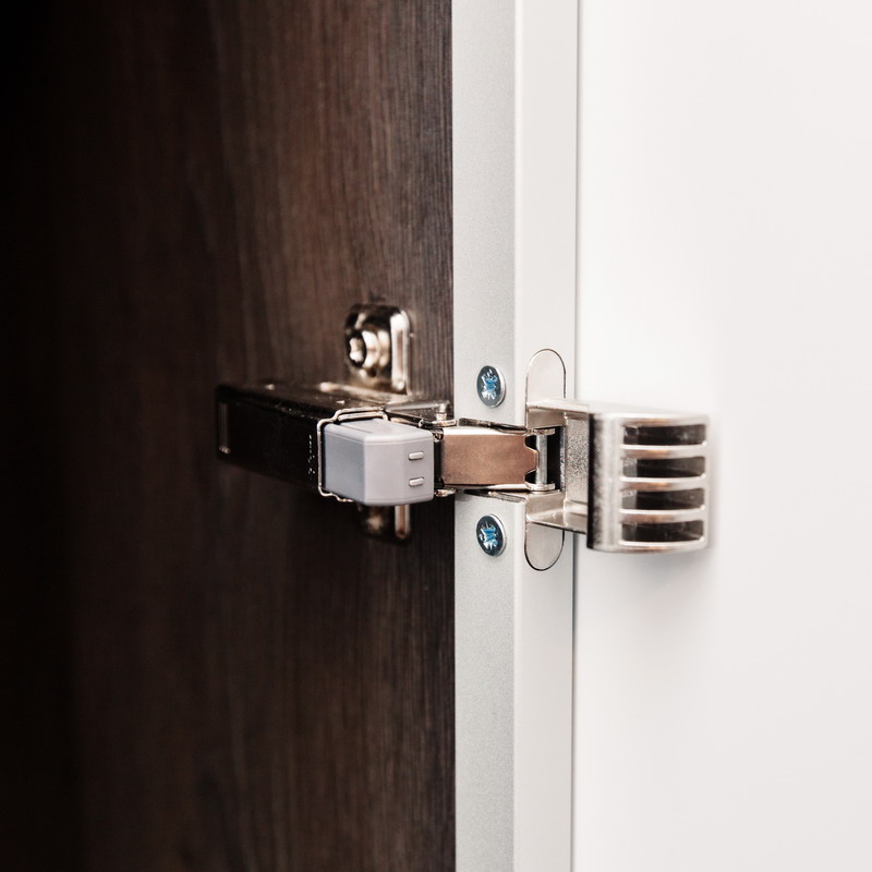 Петли с доводчиками