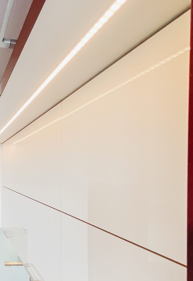 Фасады белые